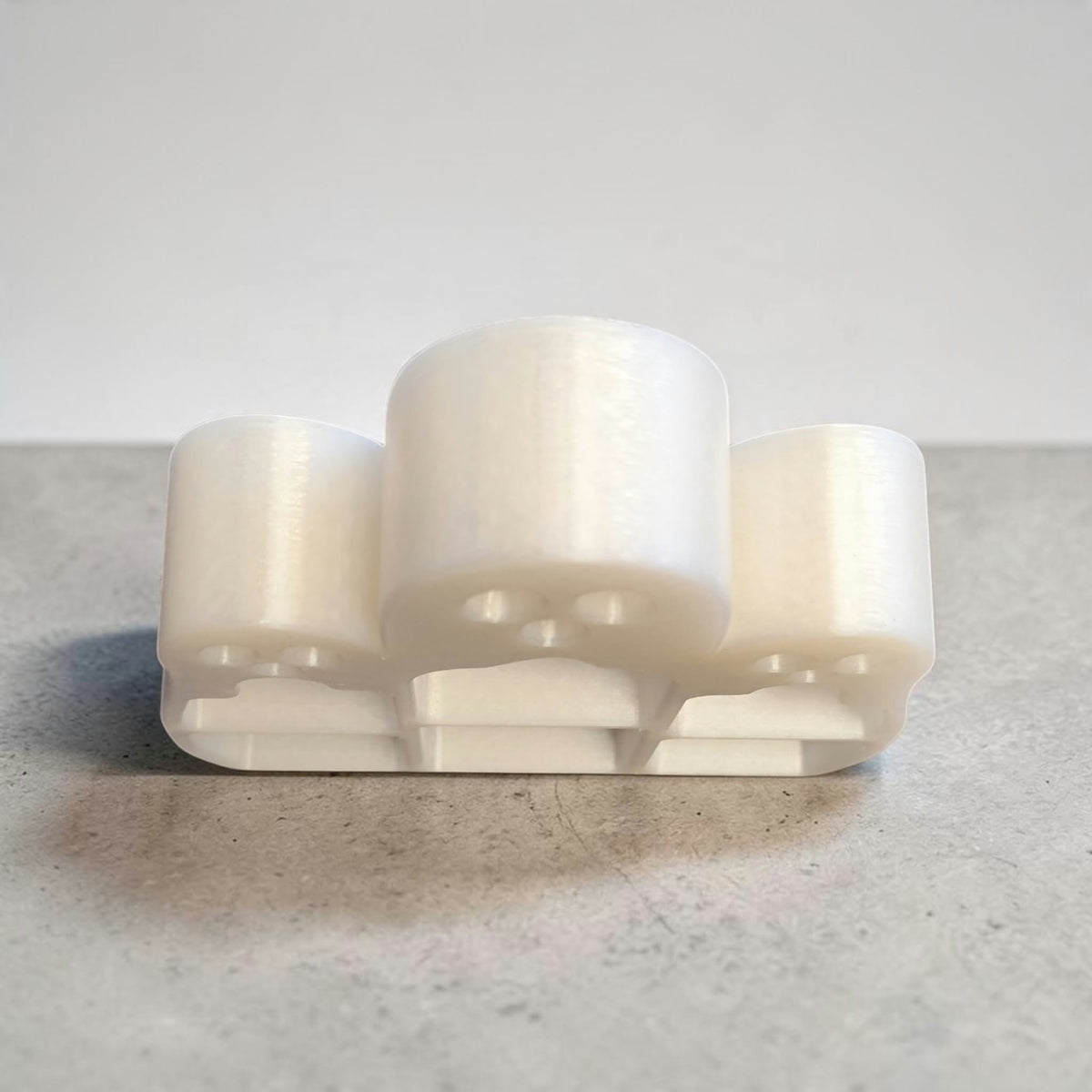 Niedliches Geisterregal – 3D-gedrucktes Mini-Regal mit 6 Fächern in Wunschfarbe