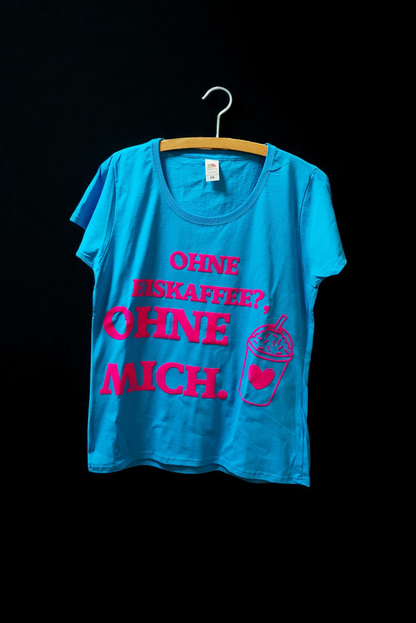 Ohne Eiskaffee? Ohne mich! – Dein Statement-Shirt für echte Kaffee-Lover!