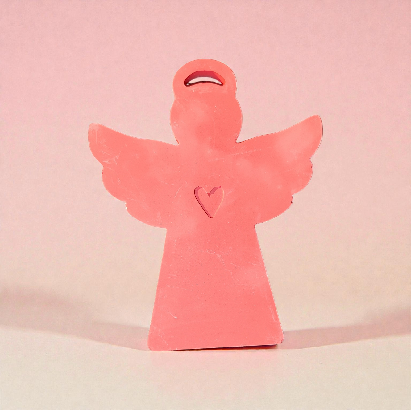 Pastel-colored ceramic angels – charming decorative angels in delicate colors