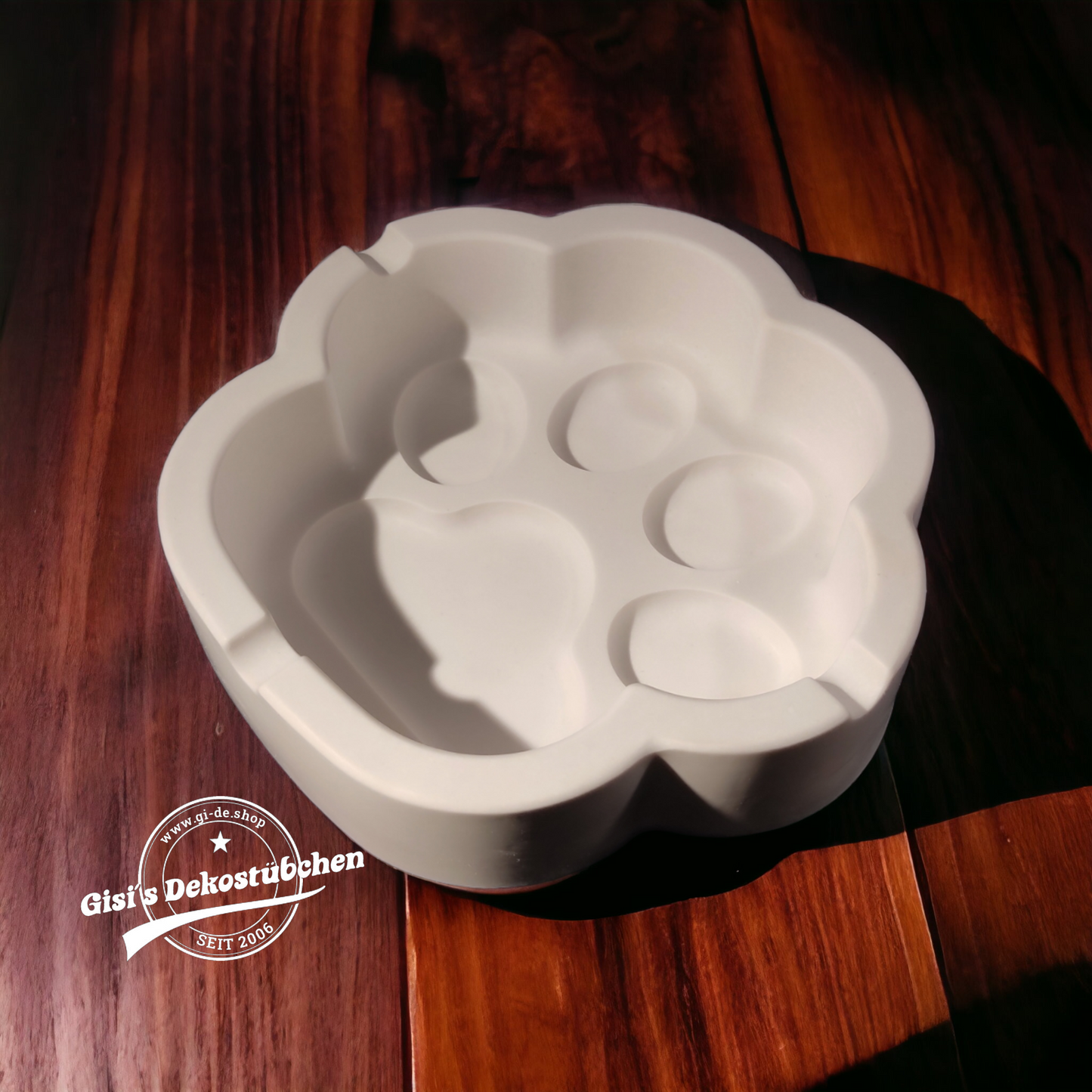Paw print ashtray