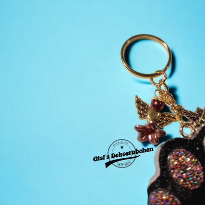Resin keychain paw