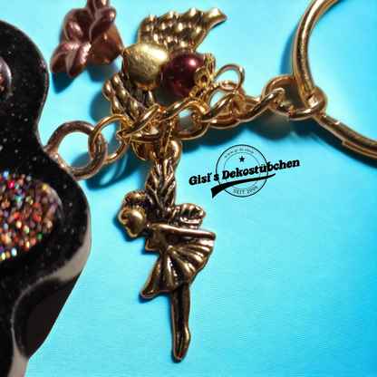 Resin keychain paw