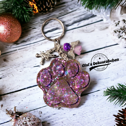Resin keychain paw