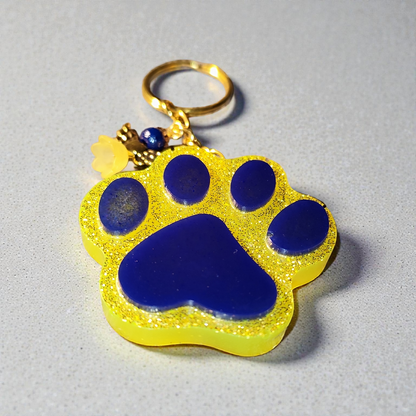 Resin keychain paw