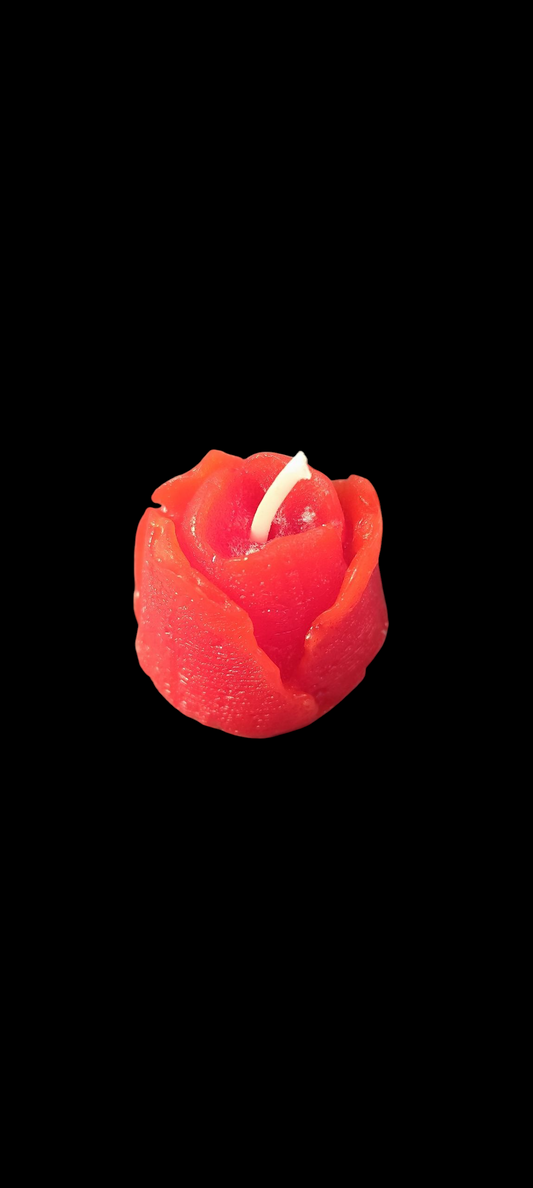 Rose candle – small blossom in bud – handmade from paraffin wax – 3.5 × 3.5 cm