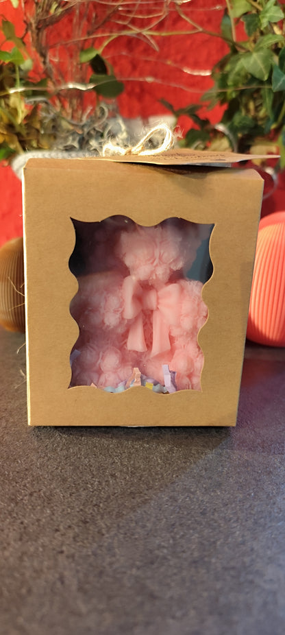 Rose Teddy Candle – detailed & handmade from soy wax – 8.5 × 8 × 6 cm – choice of color