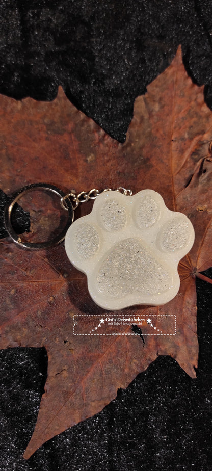 Resin paw keychain with name