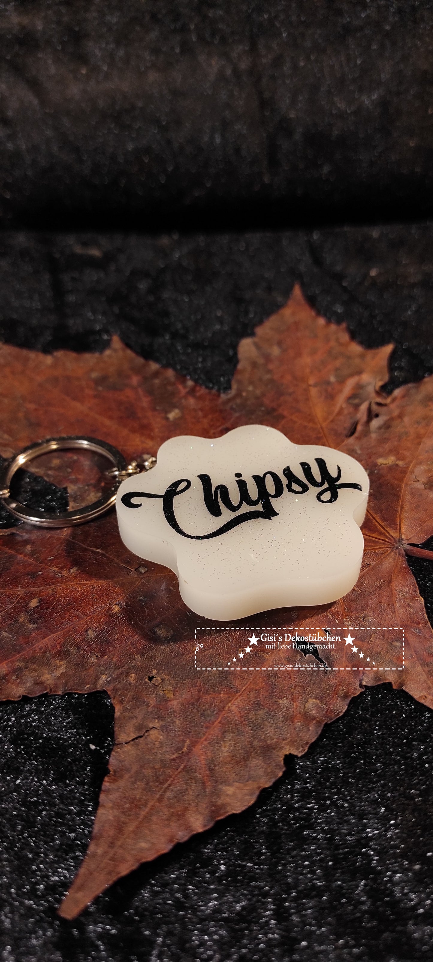 Resin paw keychain with name
