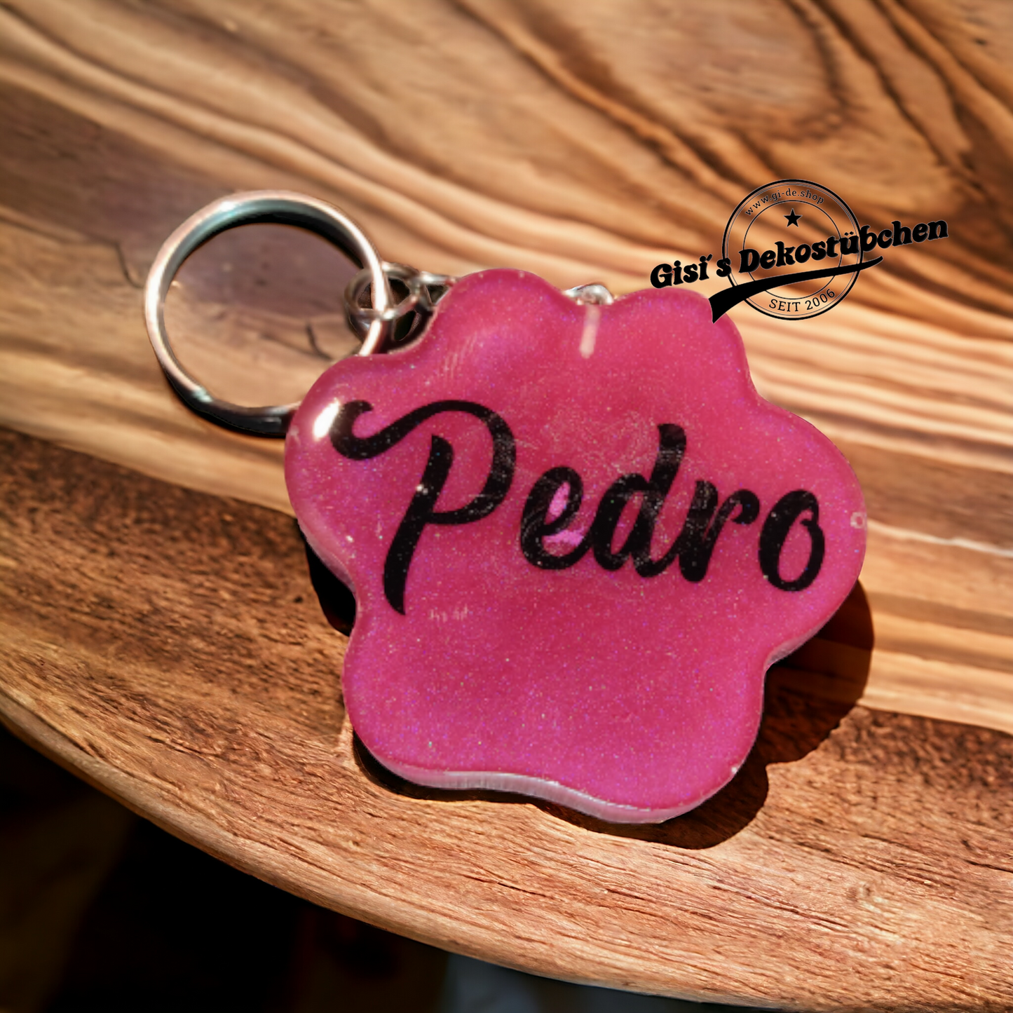 Resin paw keychain with name