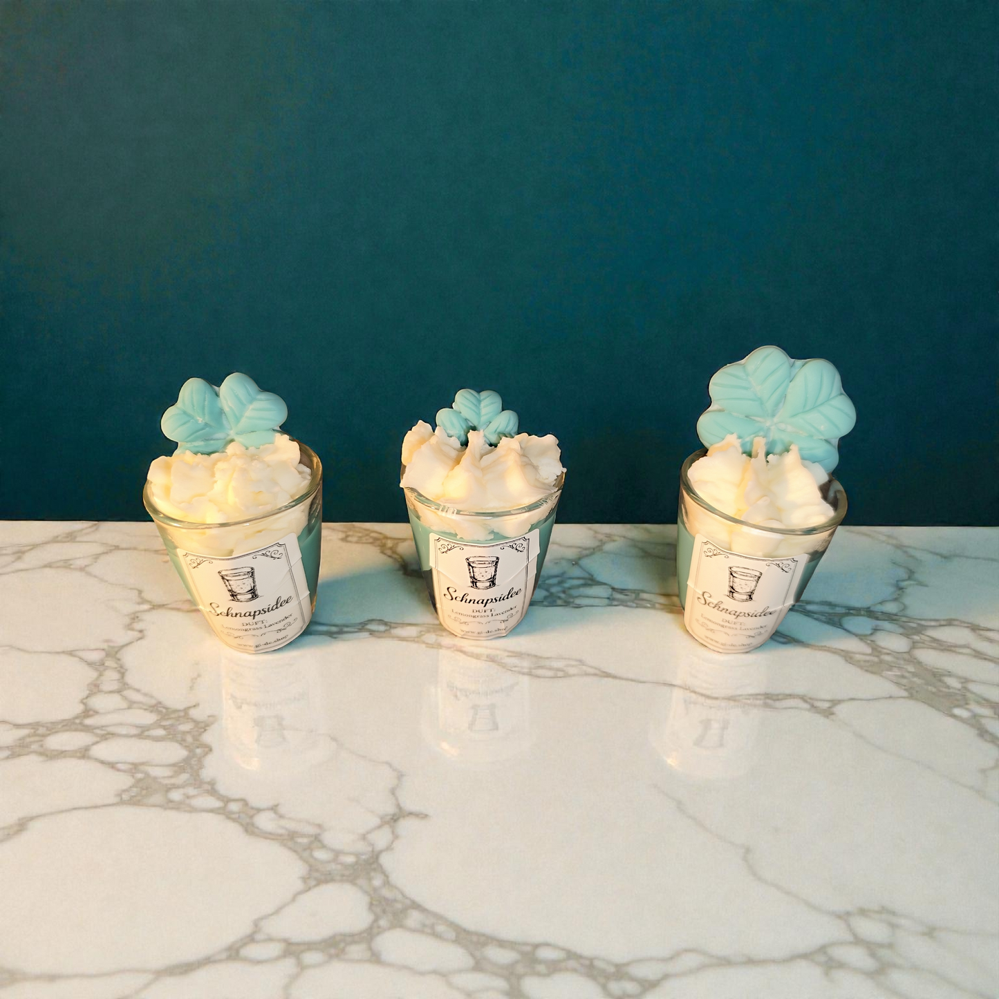 Crazy idea: Candle in a shot glass made of soy wax – Fun New Year's Eve gift idea with your choice of scent &amp; lucky clover