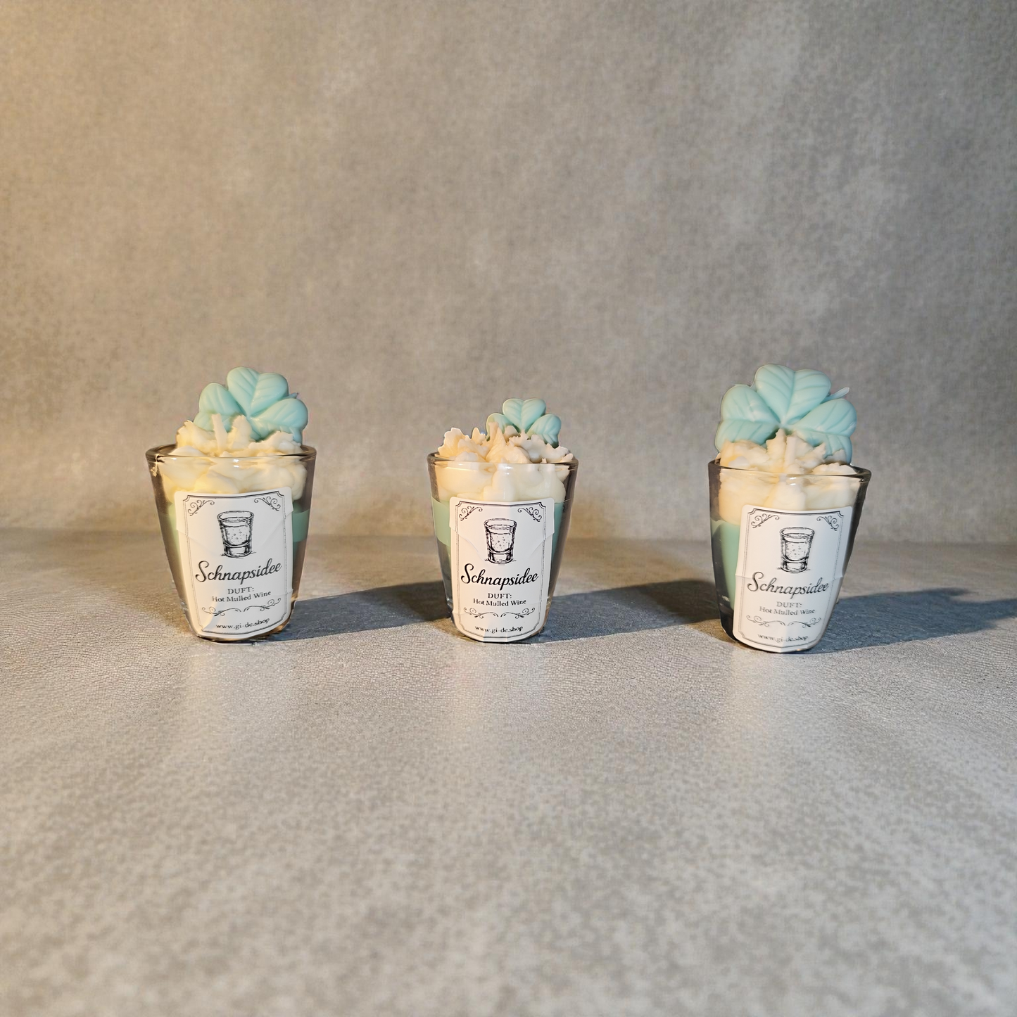 Crazy idea: Candle in a shot glass made of soy wax – Fun New Year's Eve gift idea with your choice of scent &amp; lucky clover