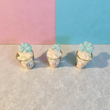 Crazy idea: Candle in a shot glass made of soy wax – Fun New Year's Eve gift idea with your choice of scent &amp; lucky clover