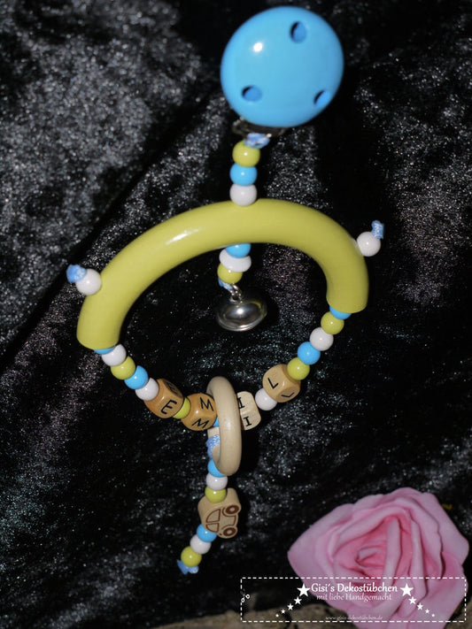 Play clip with name and car for stroller