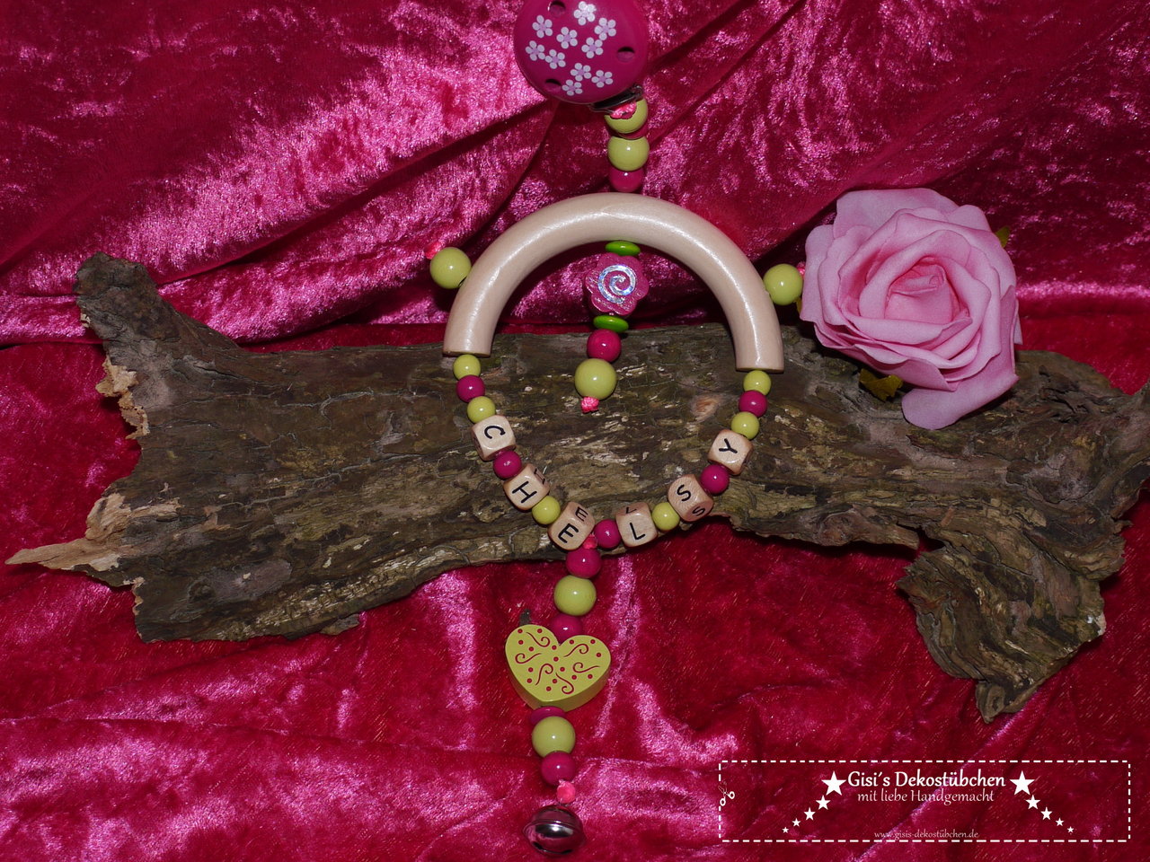 Play chain - stroller pendant heart and flower