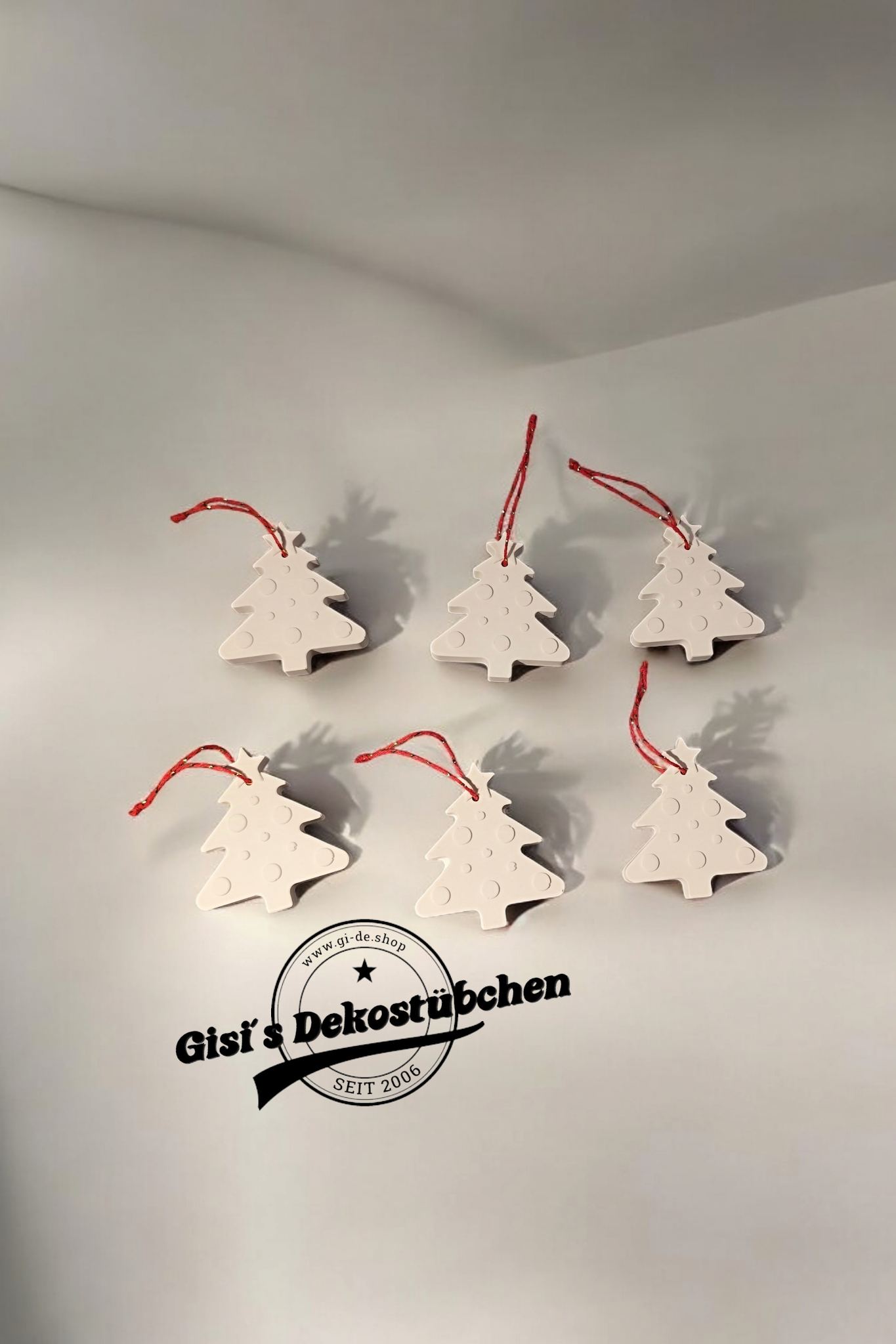 Christmas tree, Christmas tree decorations