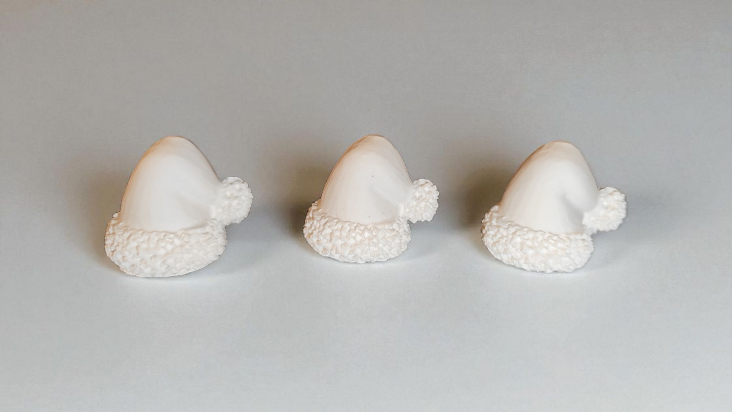 Tablecloth ceramic Christmas hat bobble 