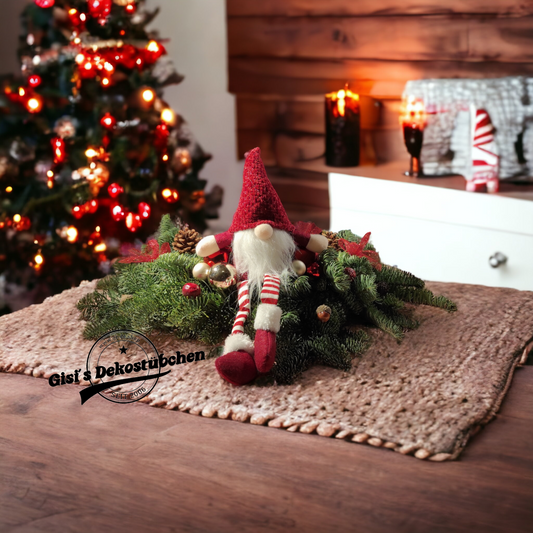 Gnome Advent wreath freshly tied 