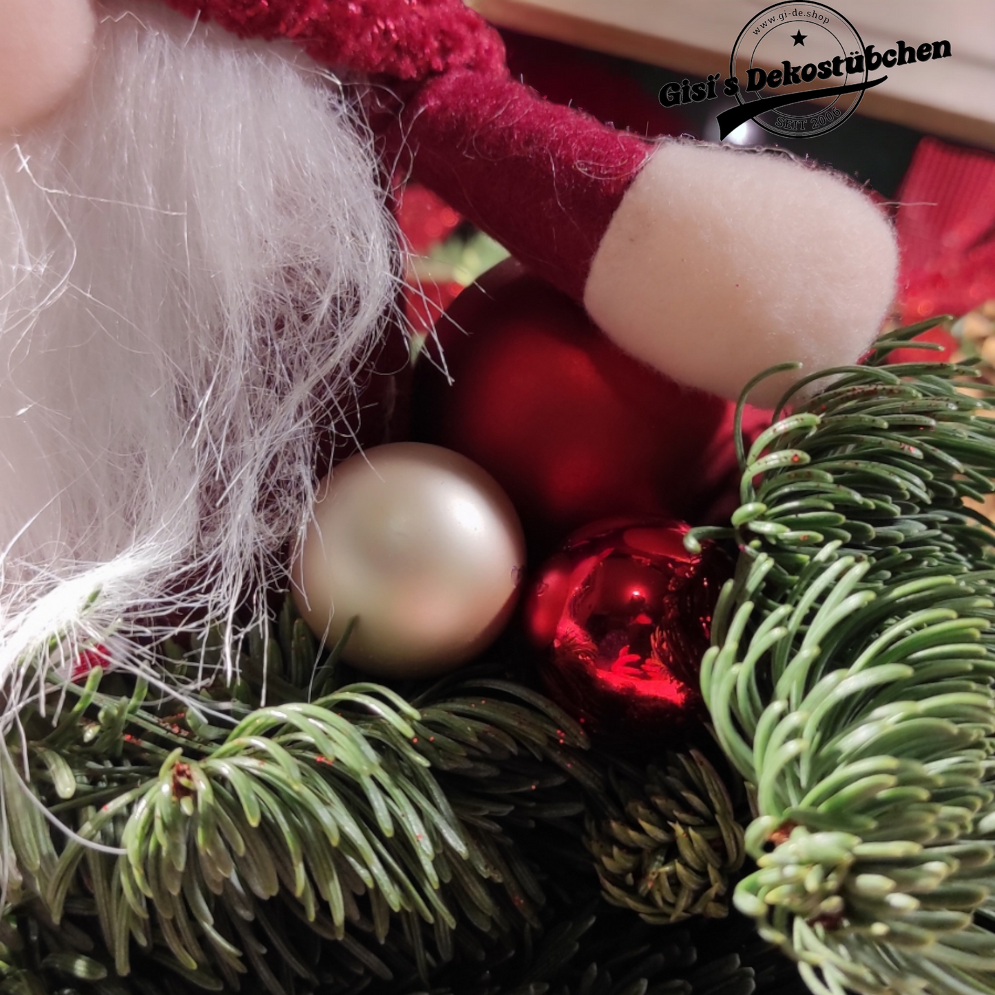 Gnome Advent wreath freshly tied 