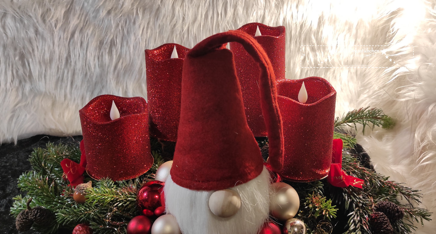 Gnome Advent wreath freshly tied 