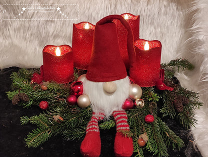 Gnome Advent wreath freshly tied 