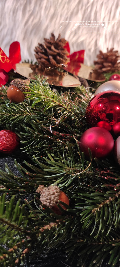 Gnome Advent wreath freshly tied 