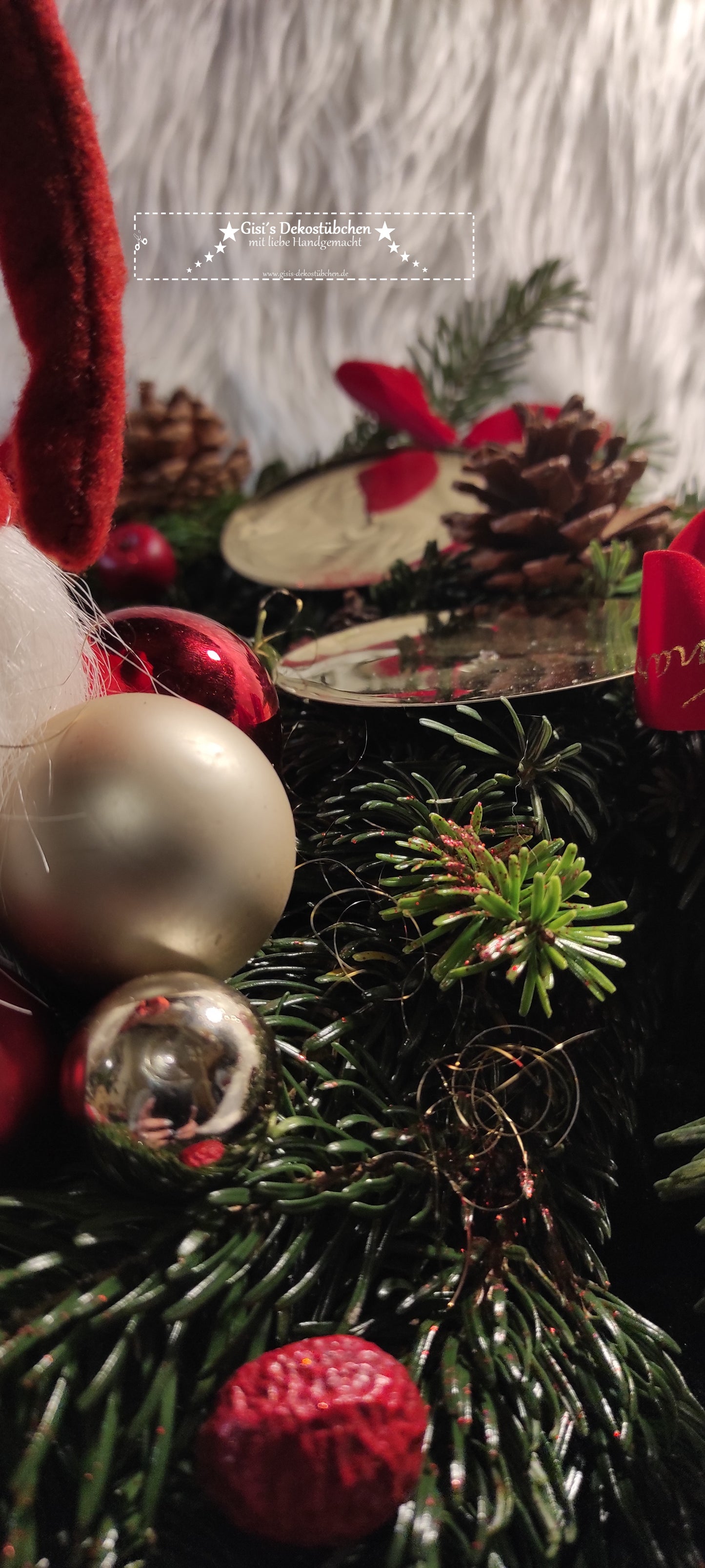 Gnome Advent wreath freshly tied 