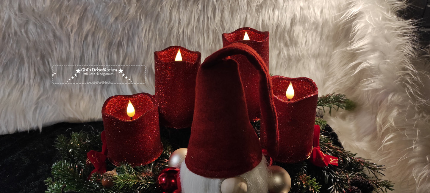 Gnome Advent wreath freshly tied 