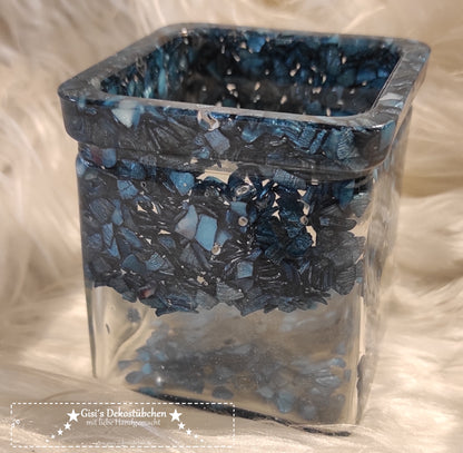 Resin tealight holder for Valentine's Day 