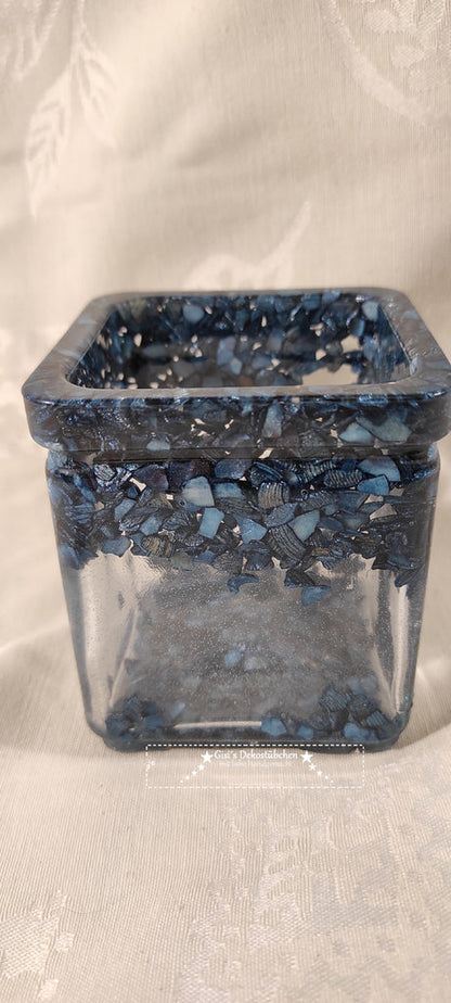 Resin tealight holder for Valentine's Day 