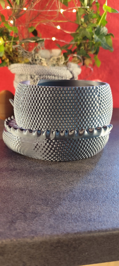 3D Printed Dragon Yarn Holder – Yarn Bowl with Holder for Crochet Hook & Scissors