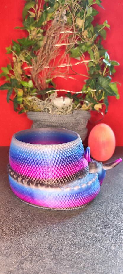 3D Printed Dragon Yarn Holder – Yarn Bowl with Holder for Crochet Hook & Scissors