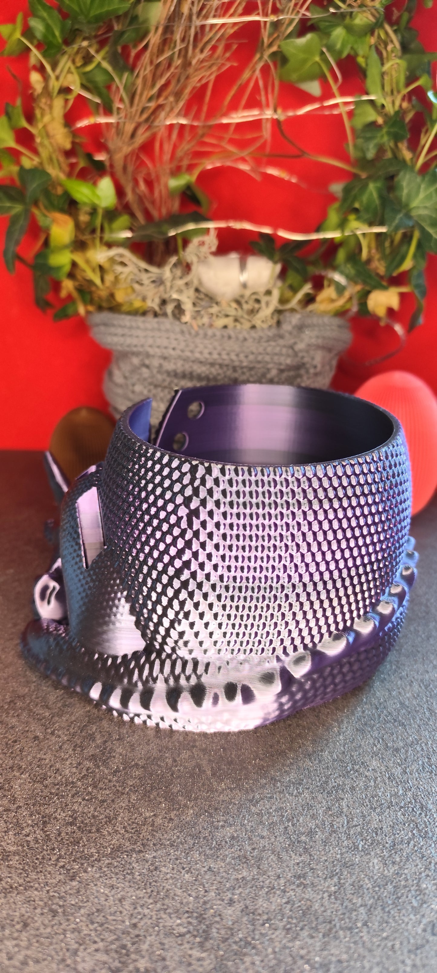 3D Printed Dragon Yarn Holder – Yarn Bowl with Holder for Crochet Hook & Scissors