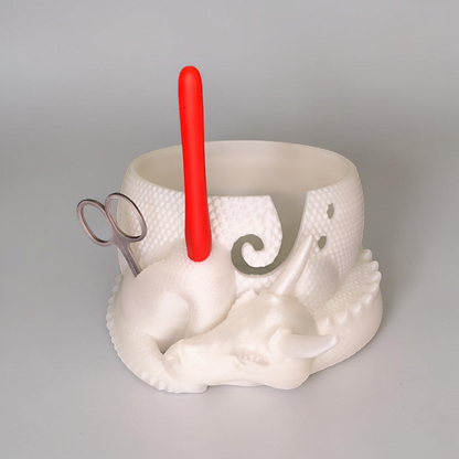Wollhalter Drache 3D Druck – Wollschale mit Halter für Häkelnadel & Schere