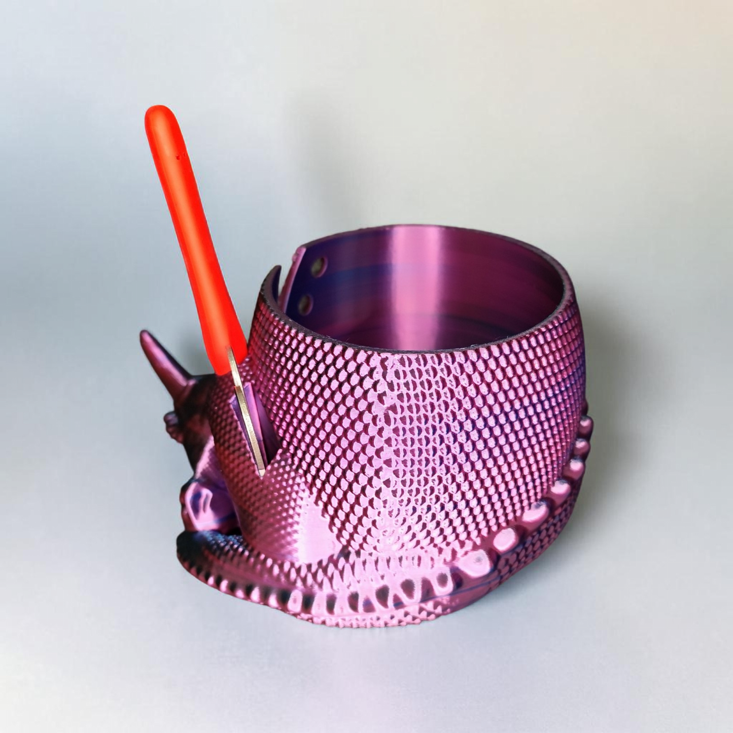 Wollhalter Drache 3D Druck – Wollschale mit Halter für Häkelnadel & Schere
