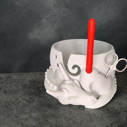Wollhalter Drache 3D Druck – Wollschale mit Halter für Häkelnadel & Schere