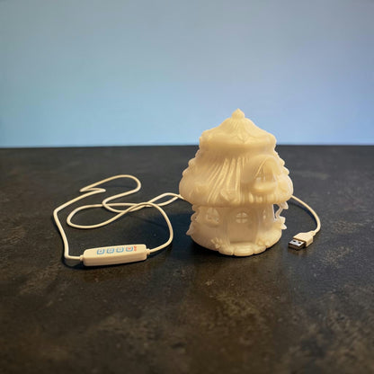 Zauberhaftes Feenhaus mit USB-LED-Beleuchtung – 3D-gedrucktes Lichthaus in Wunschfarbe